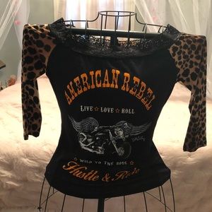 Women’s medium top.